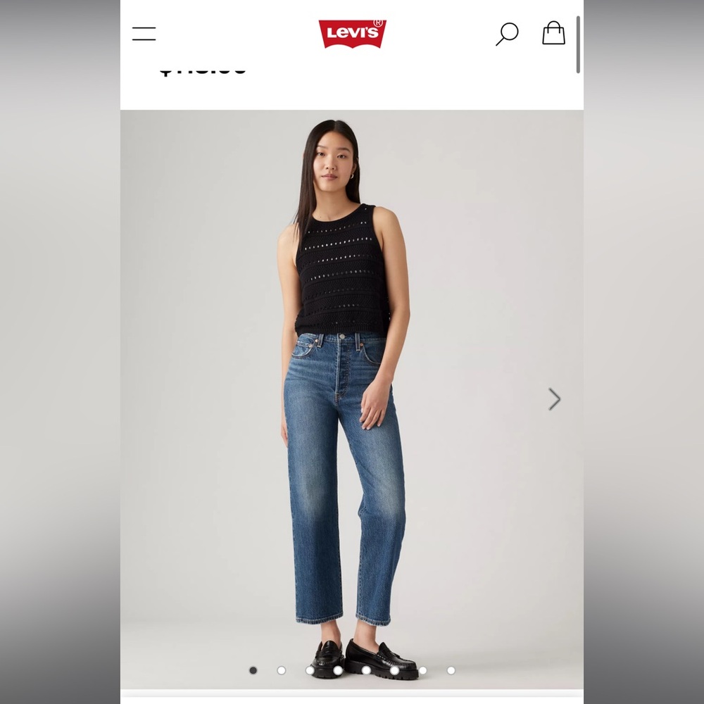 New levi’s ribcage straight women jeans. Size 24 and length is 27.